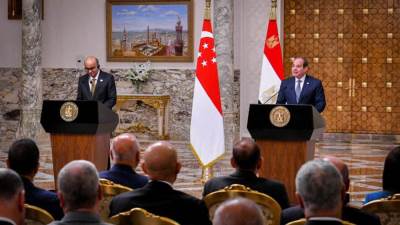 الرئيس السيسي يوجه الدعوة للمؤسسات والشركات في سنغافورة لضخ استثمارات في مصر