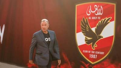 "شوبير" يكشف مفاجأة مدوية: أسماء بديلة لـ"الخطيب" تلوح لرئاسة الأهلي