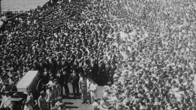 جنازة عبد الناصر.. رسالة شعبية صامتة تنسف أكاذيب "الإخوان"