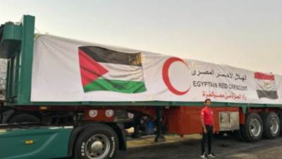 عاجل.. "الهلال الأحمر": قافلة "زاد العزة" الـ 43 للفلسطينيين بغزة