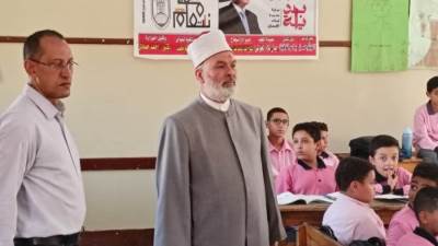 رئيس منطقة سوهاج الازهرية يتابع الدراسة ميدانيا ويؤكد على انضباط العملية التعليمية