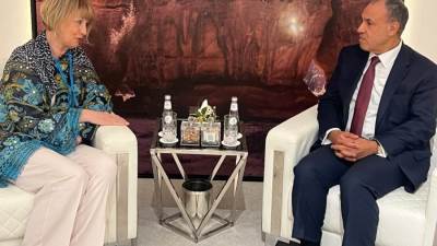 وزير الخارجية يلتقي نائبة رئيس مؤسسة مؤتمر ميونخ للأمن 