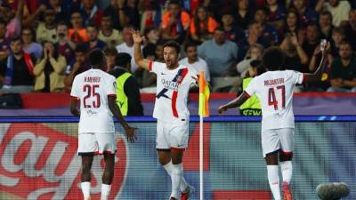 باريس ينتفض أمام برشلونة ويضعه في مأزق بدوري الأبطال 