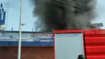 السيطرة على حريق بمعرض للكاوتش والبطاريات في الغربية 