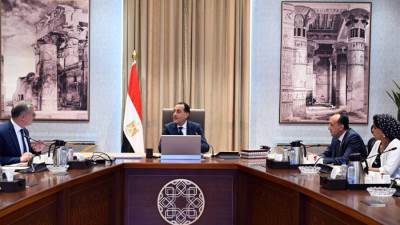 رئيس الوزراء يلتقي وزير البترول والثروة المعدنية لاستعراض عددٍ من ملفات العمل