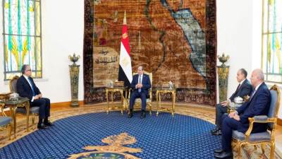 الرئيس السيسي يؤكد دعم مصر الكامل لليونسكو خلال استقباله الدكتور خالد العناني المدير العام المنتخب للمنظمة