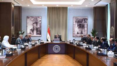 رئيس الوزراء يتابع الإجراءات المتخذة لتوفير اللحوم الحمراء