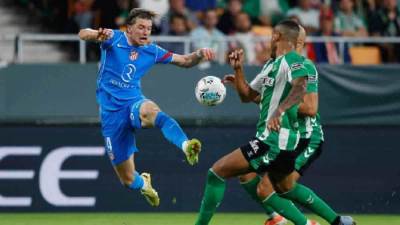 قطار الروخيبلانكوس "يدهس" بيتيس في الليجا