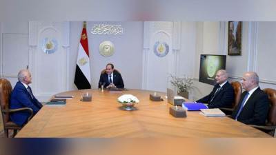 الرئيس السيسي يصدق على مبادرة "مصر معاكم" لرعاية القصر