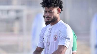 إداري الزمالك السابق يحسم الجدل حول أزمة إيقاف دونجا قبل السوبر المصري