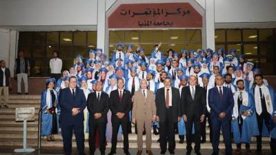رئيس جامعة المنيا يشهد حفل تخرج الدفعة 23 من كلية طب الأسنان