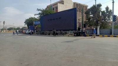  15 شاشة عملاقة.. محافظ المنيا يتابع الاستعداد لافتتاح المتحف المصري الكبير (صور)