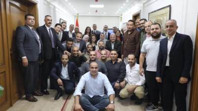 صورة تذكارية لمحافظ الجيزة والمشاركين في تجهيزات افتتاح المتحف المصري الكبير