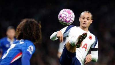 تشيلسي يقضي على توتنهام في ديربى لندن