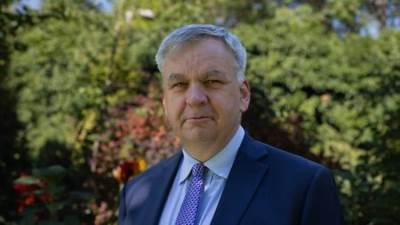 أمام معبر رفح البري.. سفير ألمانيا بالقاهرة يثمن جهود مصر في وقف إطلاق النار بغزة