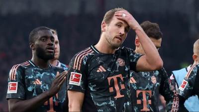 "أخيرا وقعوا".. بايرن ميونخ "تاه" في برلين