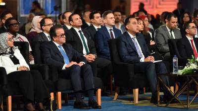  مؤتمر السكان يستعرض سياسات تحفيز مشاركة القطاع الخاص في دعم المنظومة الصحية