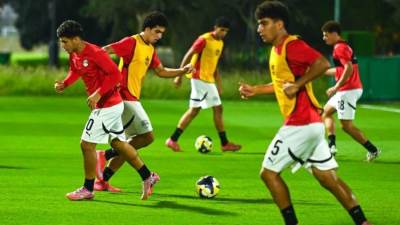 "معاكم يا أبطال".. منتخب الناشئين يستعد بقوة لمواجهة "الساعات" بالمونديال "صور"