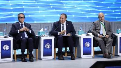  وزير الصحة يطلق الاستراتيجية الوطنية للصحة الرقمية 2025– 2029