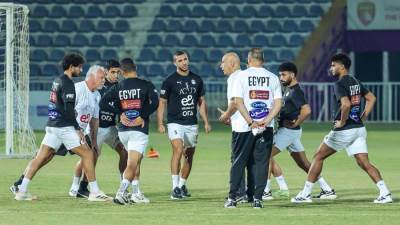 (عاجل) "الفراعنة" بالقميص الأحمر في ودية كاب فيردي وسط غياب 11 لاعبًا أساسيًا
