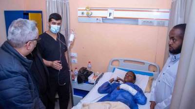 محافظ أسوان: صرف تعويضات عاجلة لضحايا حادث انقلاب أتوبيس رحلات الأطفال