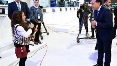 مدبولي: الرئيس يؤكد دائما أن الاتصالات من أهم القطاعات القادرة على تحقيق قيمة مضافة 