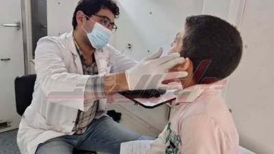 إجراء الفحص الطبي لـ1626 مواطنًا بقافلة طبية مجانية في كفر الشيخ
