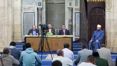 الملتقى الفقهي بالجامع الأزهر: مقارنة المهور تشعل نيران التكلف في الزواج