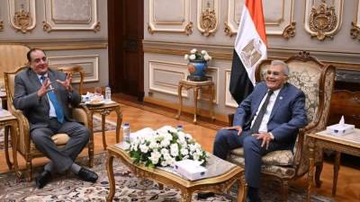 رئيس نادي قضاة الإسكندرية يهنئ المستشار عصام فريد بتوليه رئاسة مجلس الشيوخ