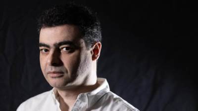 "هشام نزيه" يستعد لحفلة بمهرجان صدى الأهرامات