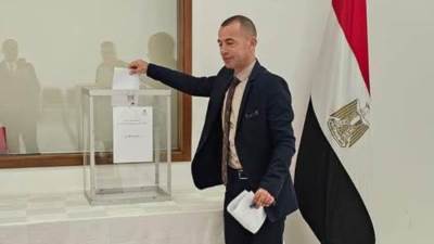 توافد المصريين على لجان الاقتراع بالمغرب للمشاركة في المرحلة الثانية من انتخابات مجلس النواب