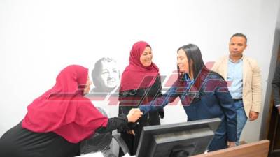 وزيرة التضامن الاجتماعي تتفقد وحدة إنتاج الحرير خلال زيارتها لمحافظة الوادي الجديد