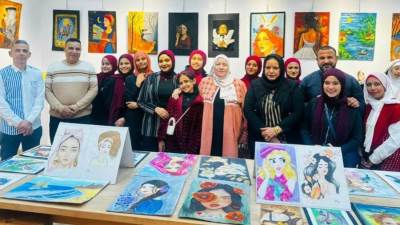 فتيات سيناء يروين حكاياتهن بالألوان في معرض «تجربة شخصية»
