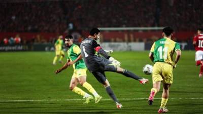 الشناوي أول غيابات الأهلي في مواجهة الجيش الملكي المغربي