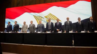 بدء اجتماع الجمعية العمومية لاتحاد الكرة بعزف السلام الوطني 