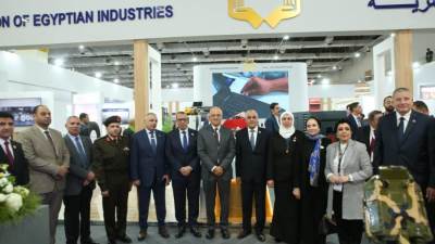 لجنة الدفاع بمجلس الشيوخ تزور معرض "إيديكس 2025"