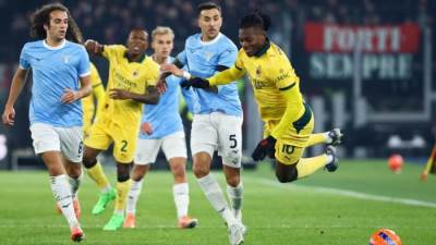 ميلان يودع كأس الطليان أمام النسور