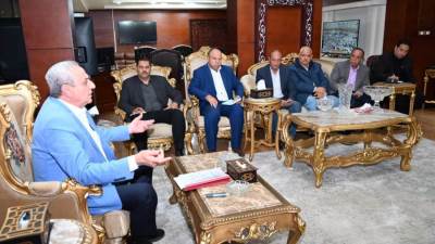 محافظ الغربية يناقش الملفات الحيوية مع رؤساء المدن والأحياء