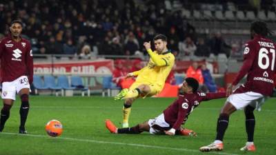 "حلم الروسونيري".. ميلان ينتزع عرش الكالتشيو بفوز مثير أمام تورينو