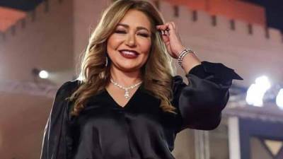 ليلى علوي تشيد بـ"القصص": رؤية سينمائية صادقة للعائلة المصرية عبر الزمن