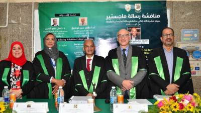 ماجستير بآثار القاهرة يوثق التماثيل الخشبية لأفراد الدولة القديمة