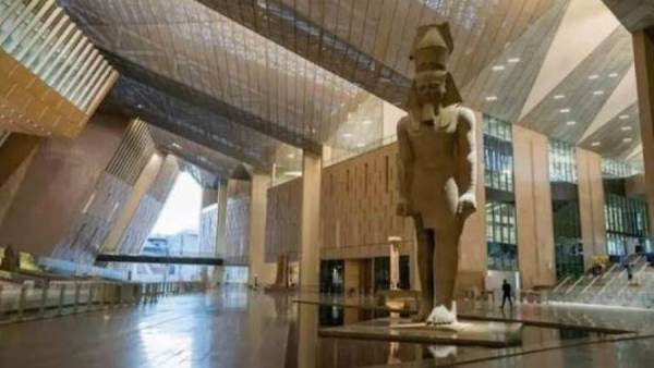 علماء المصريات من ممفيس إلى سيدني يهنئون بافتتاح المتحف الكبير