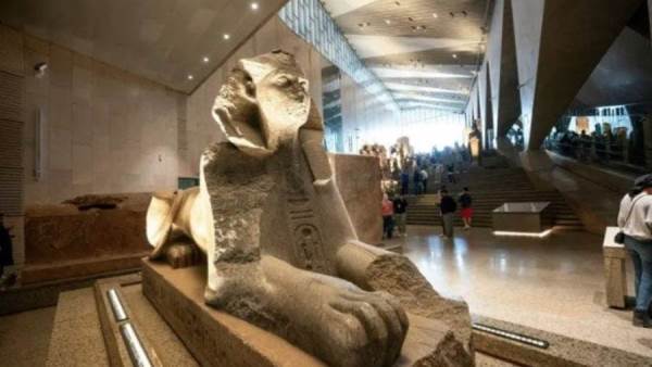 التليفزيون ينقل افتتاح المتحف الكبير بـ3 لغات والإذاعة بـ23 لغة 