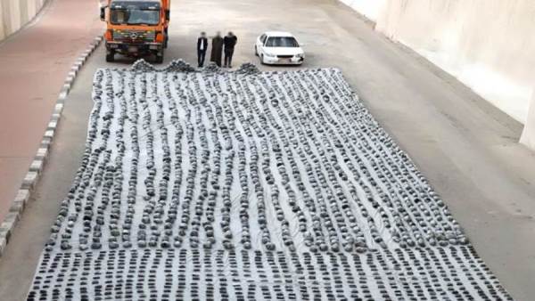 أجهزة الأمن تضبط 3 عناصر جنائية بحوزتهم 3 أطنان من مخدرى الهيدرو والحشيش 