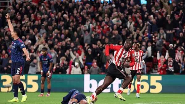 بعد تعثر "المدفعجية".. تعرف على شكل صراع القمة في البريميرليج