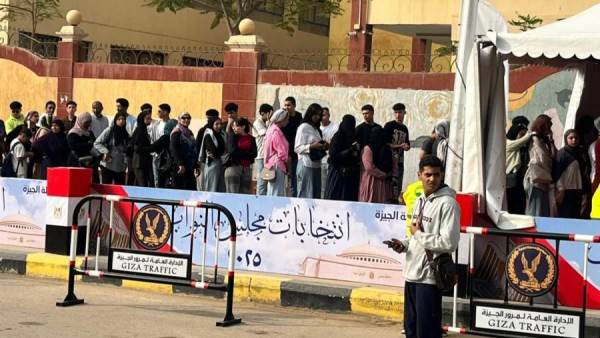 تواجد مكثف للعنصر النسائي بلجان انتخابات مجلس النواب بالشيخ زايد