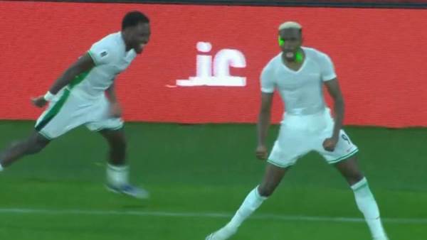 برباعية قاسية.. نسور نيجيريا تستعيد آمال المونديال وتتمسك ببطاقة الذهب