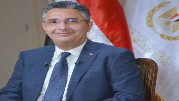 وزير التموين يؤكد ضخ كميات إضافية من السكر لضمان استقرار السوق