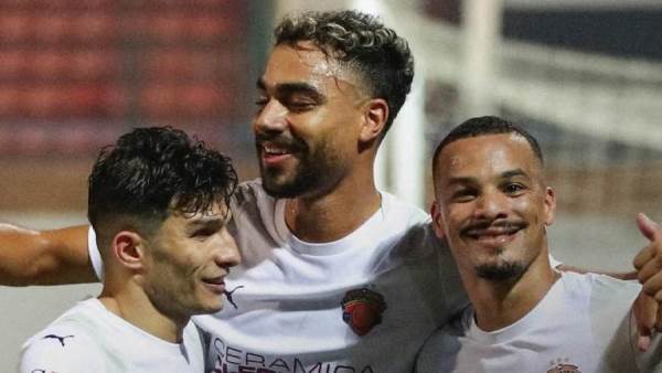 سيراميكا كليوباترا يتمسك بصدارة الدوري بعد الفوز على فاركو