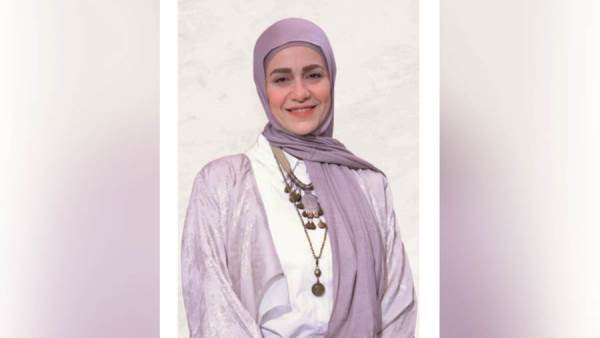 نورهان الشيخ تقدم "قصة من نور" على شاشة النهار